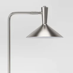 LED Wireless Charging Task Lamp With USB Nickel (Includes LED Light Bulb) - Threshold™ 5 LED Wireless Charging Task Lamp With USB Nickel (Includes LED Light Bulb) - Threshold™ -Lighting Direct GUEST 620509ce e4b0 467b a12a 1dbe31b514c4